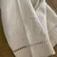 Drap en coton et lin monogrammé VR, années 1900