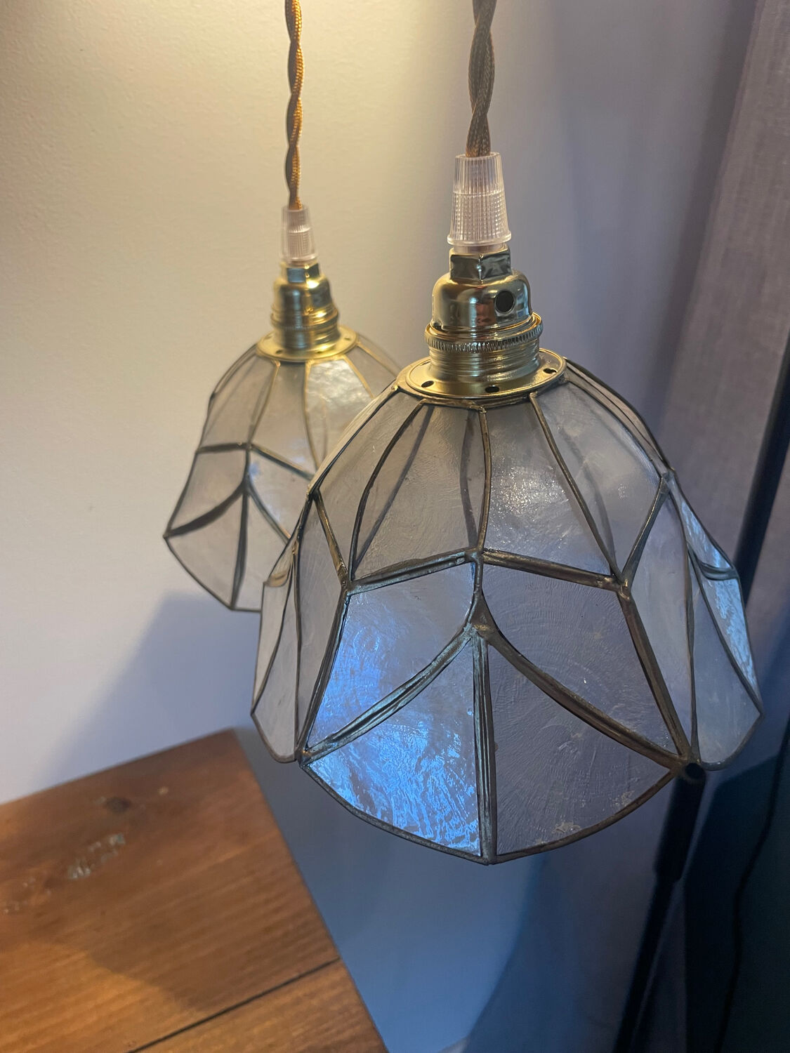 Pair of portable lamps in mother-of-pearl and brass