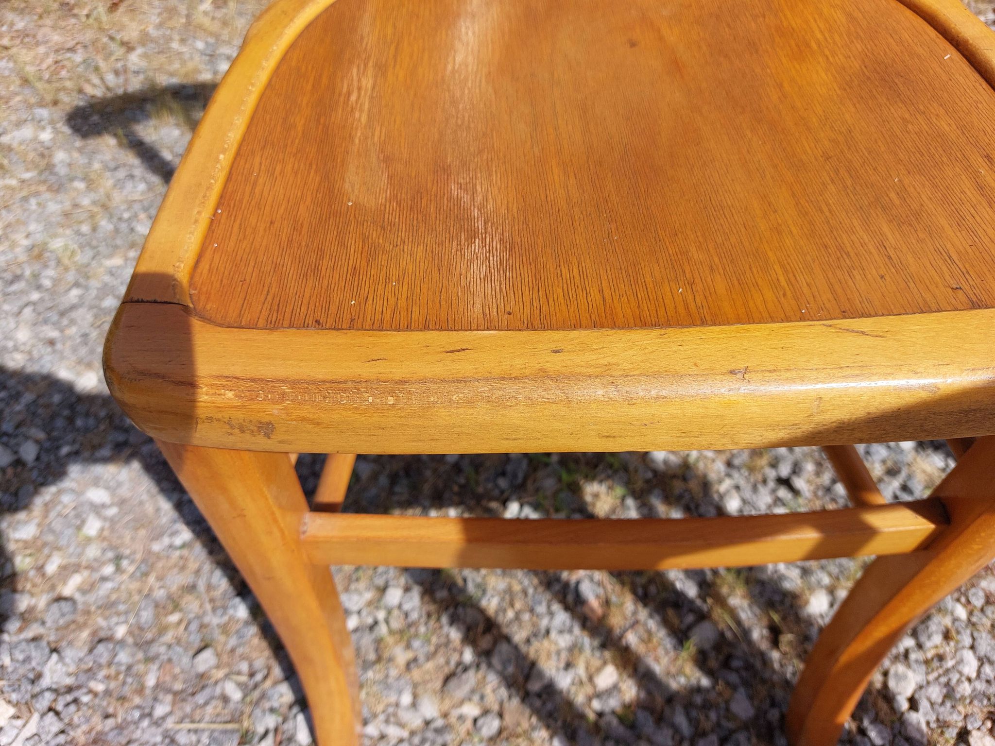 6 Luterma bistro chairs