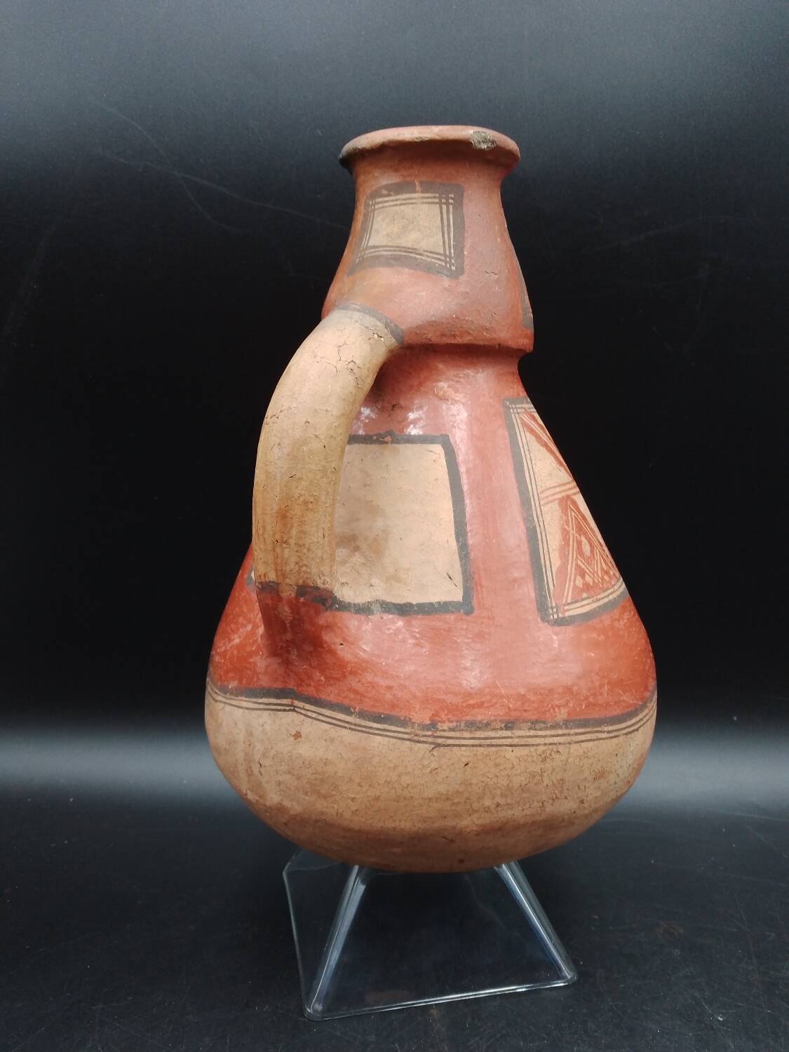 Ait chenacha jug Berber Kabyle Algeriaterracotta pot takduht early 20th century