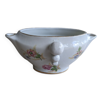 Gravy boat