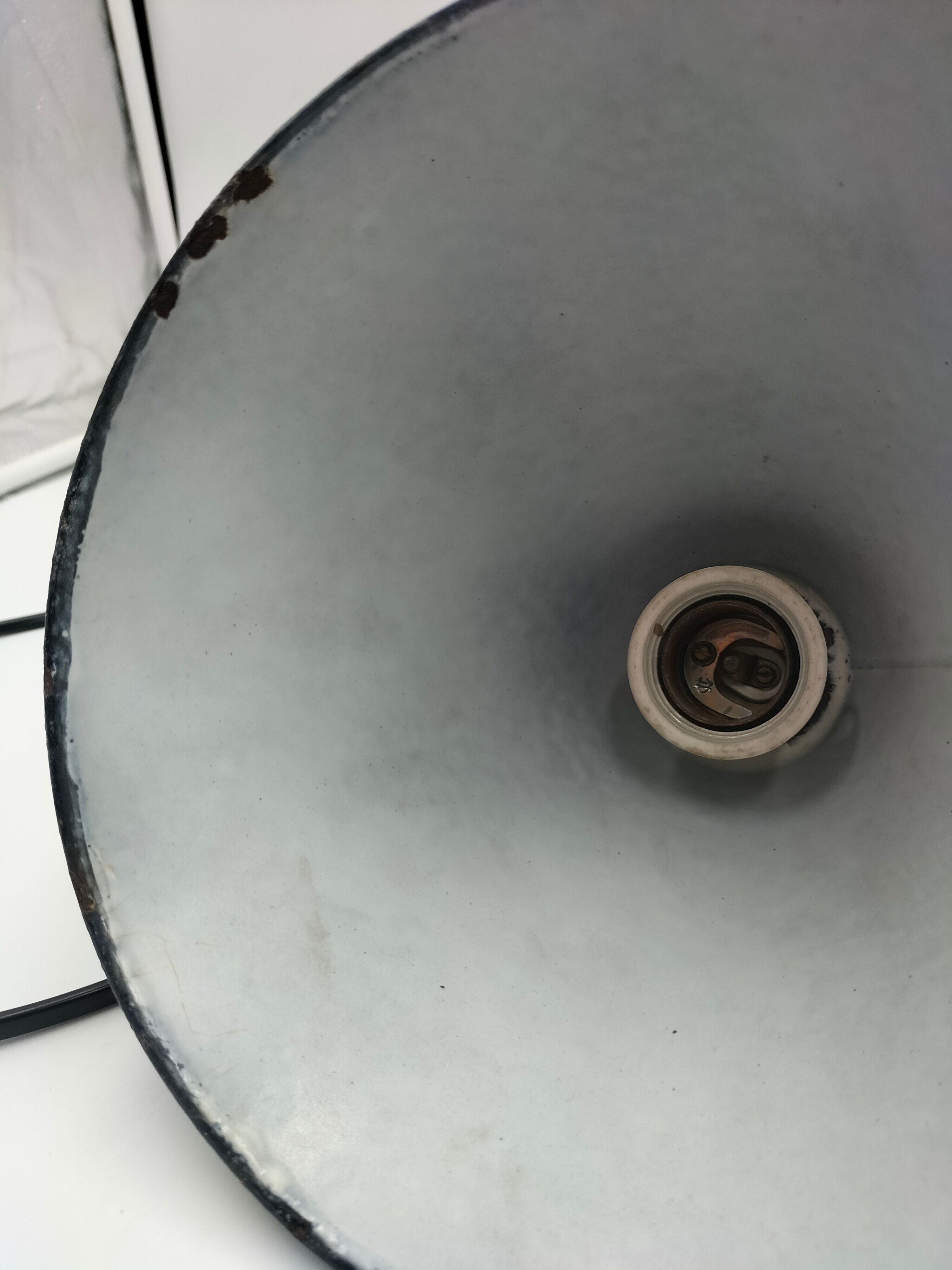 Industrial enamelled cone