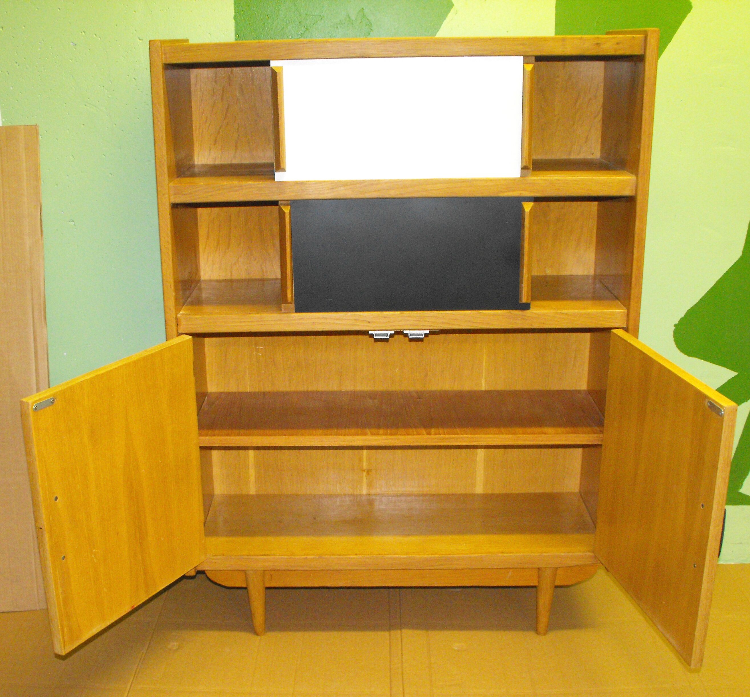 Buffet des années 50-60 .