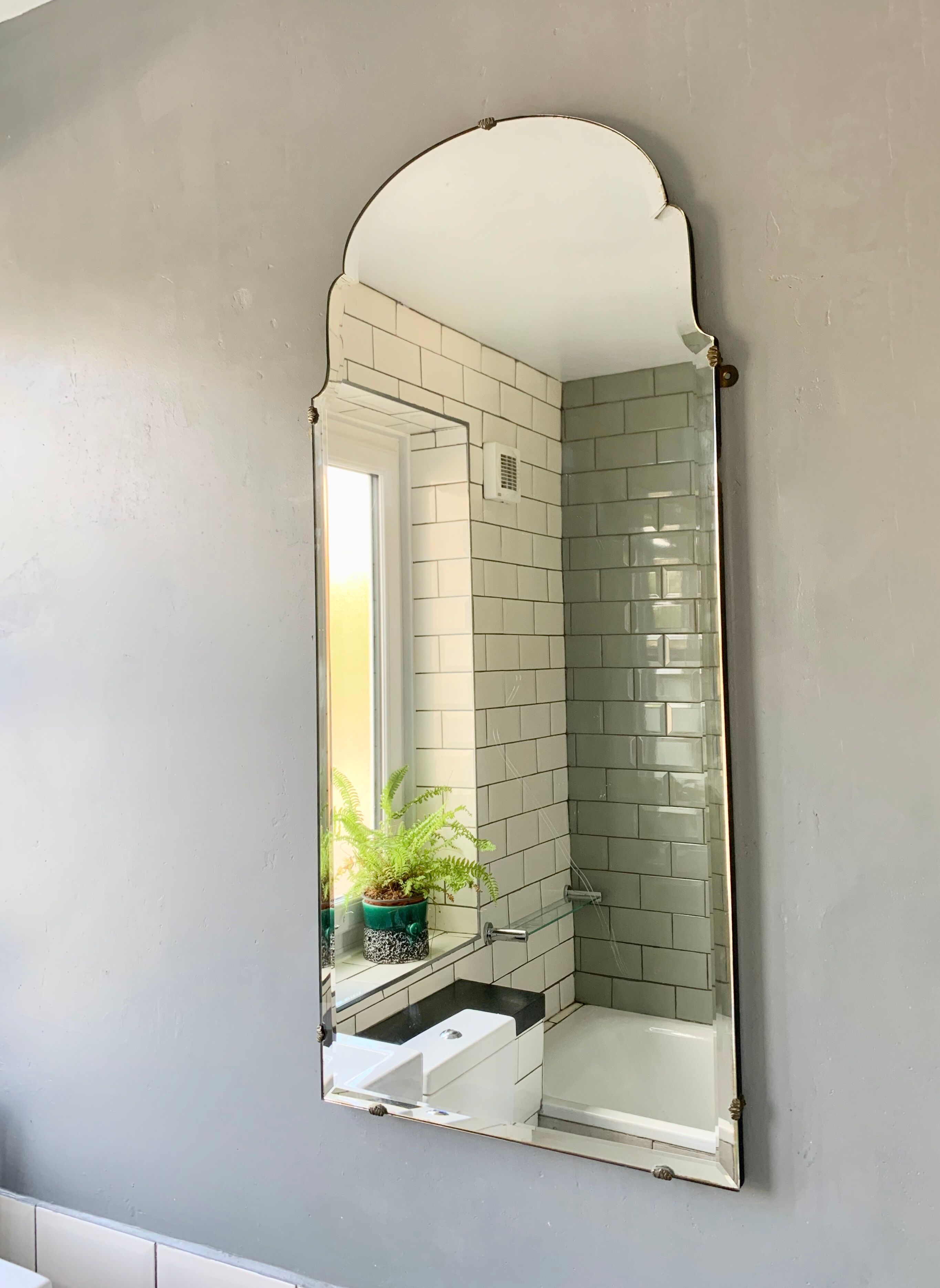 Wall mirror queen anne style