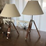 2 adjustable lamps on vintage tripods