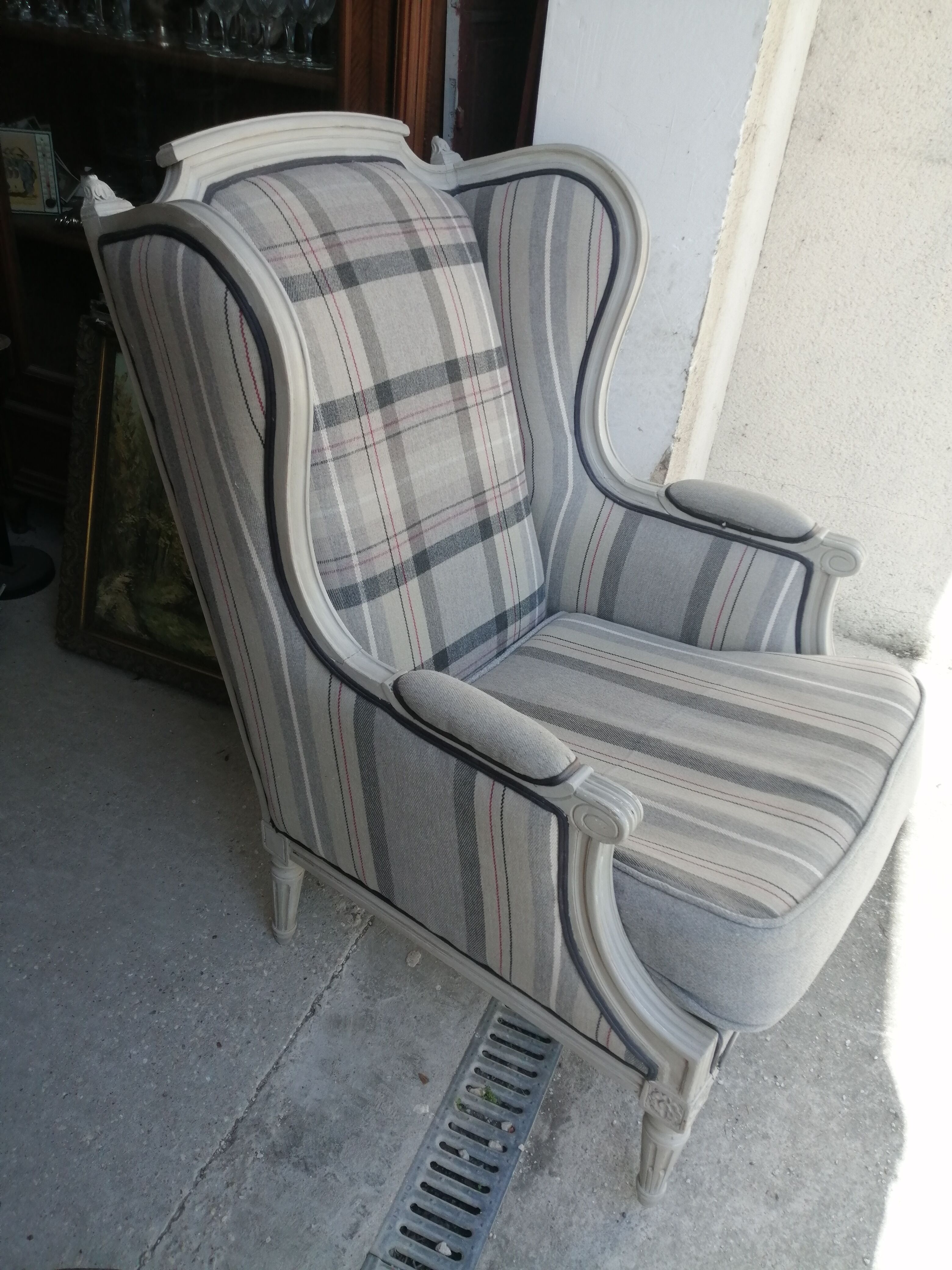 Louis XVI armchair with ears