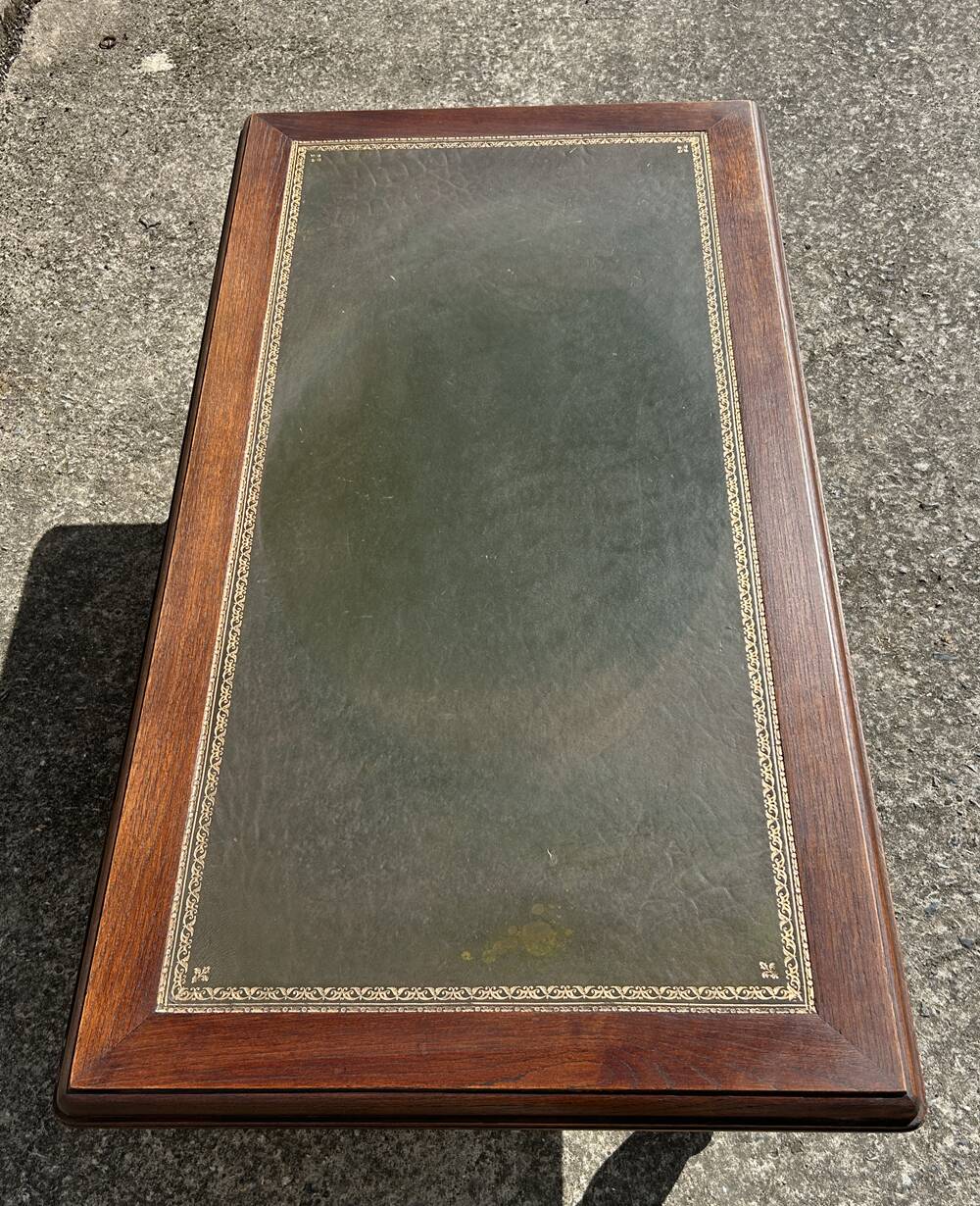 Vintage English coffee table in oak and green leather – 1950s/60s