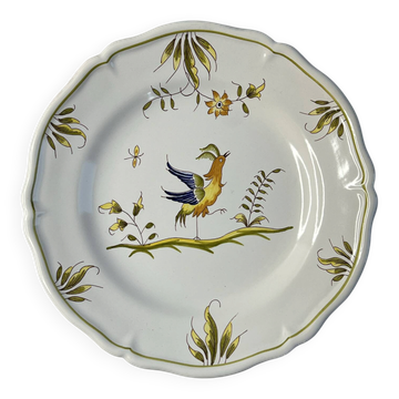 Moustiers faience plate signed 23cm