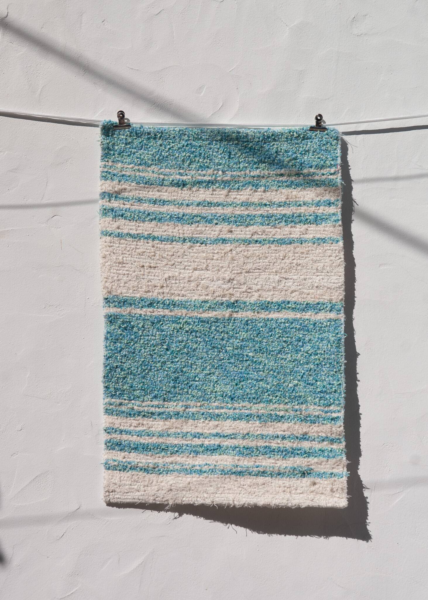 Handwoven recycled cotton rug - 40 x 60 cm