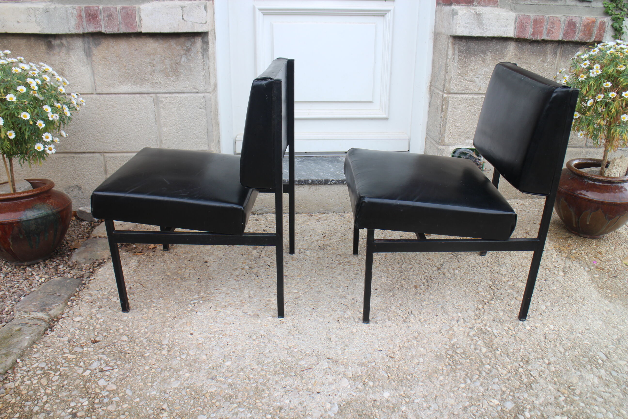 Paire de chauffeuses 1960