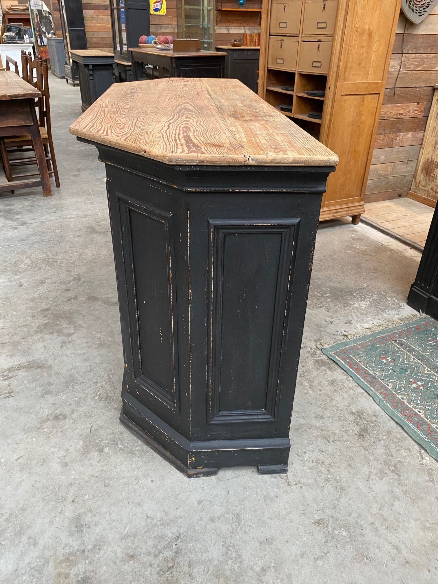 Counter / bar early XXth