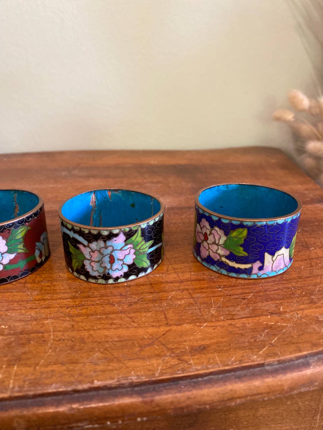 Decorated napkin rings