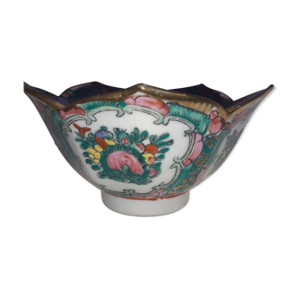 Asian floral decoration bowl