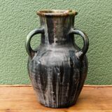 Beauvais sandstone vase