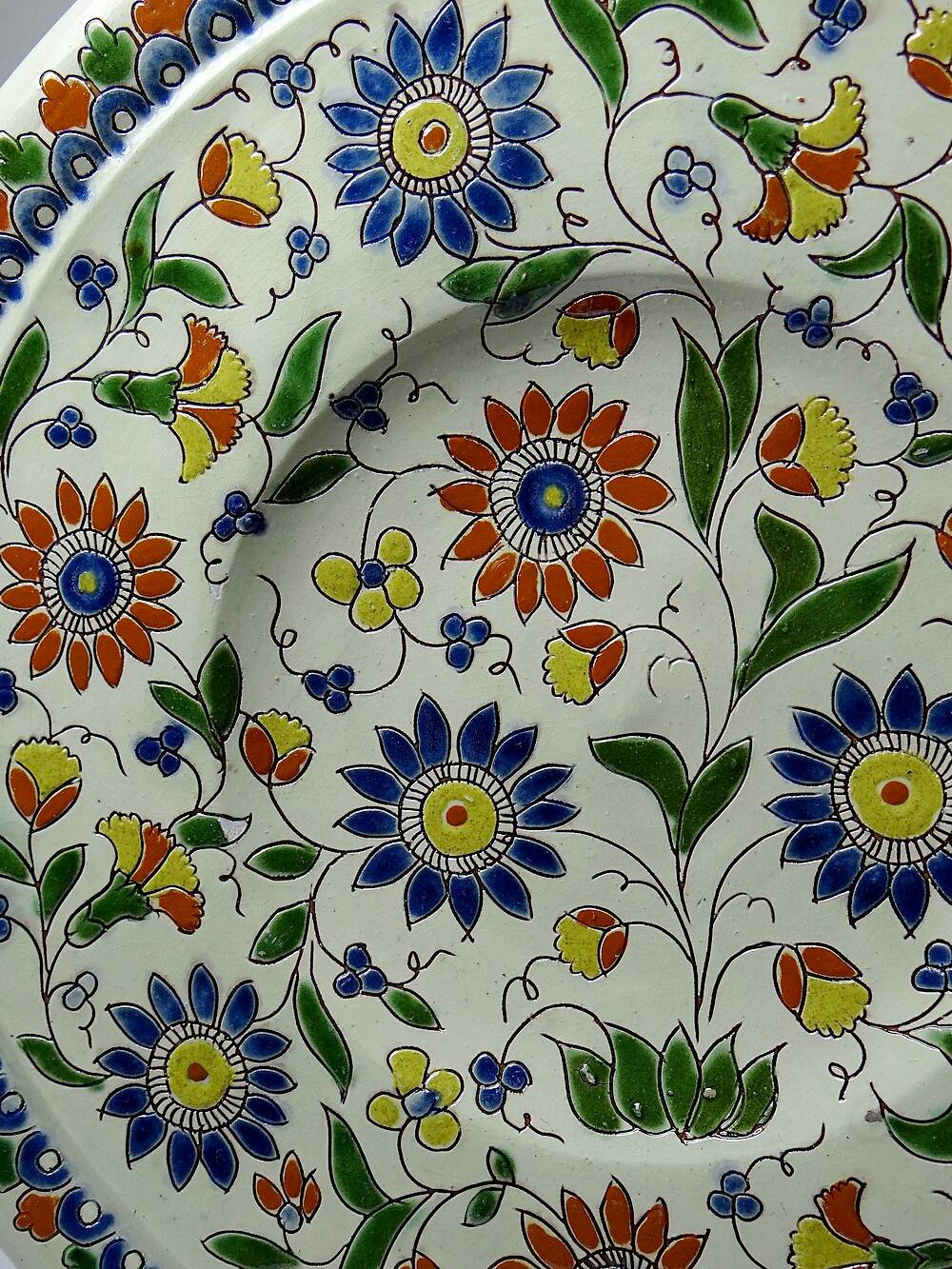 Plat émaux de Thoune signé Schoch-Läderach ancien Suisse artisanal & rare