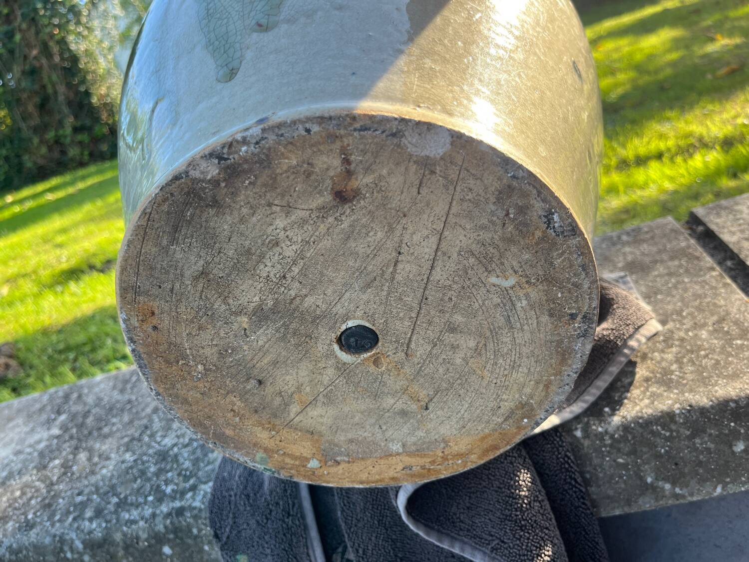 Glazed earthenware pot or jar