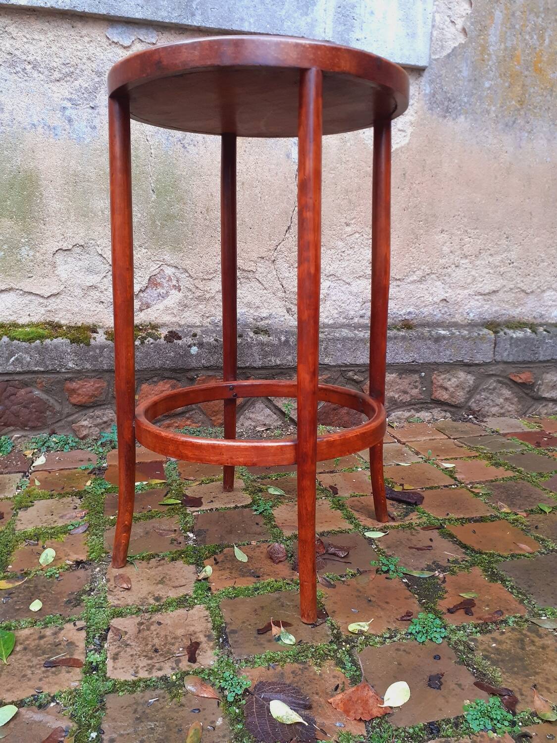 Gueridon year 20 Thonet style