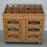 Meuble de mercerie hollandais vintage en pin et verre