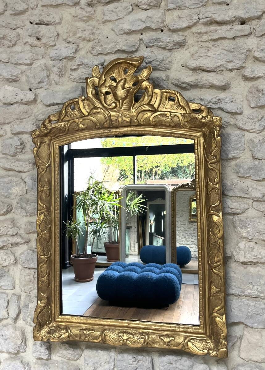 Antique mirror 89/60.5cm 19th century Regency style gilded with gold leaf, mercury glass.