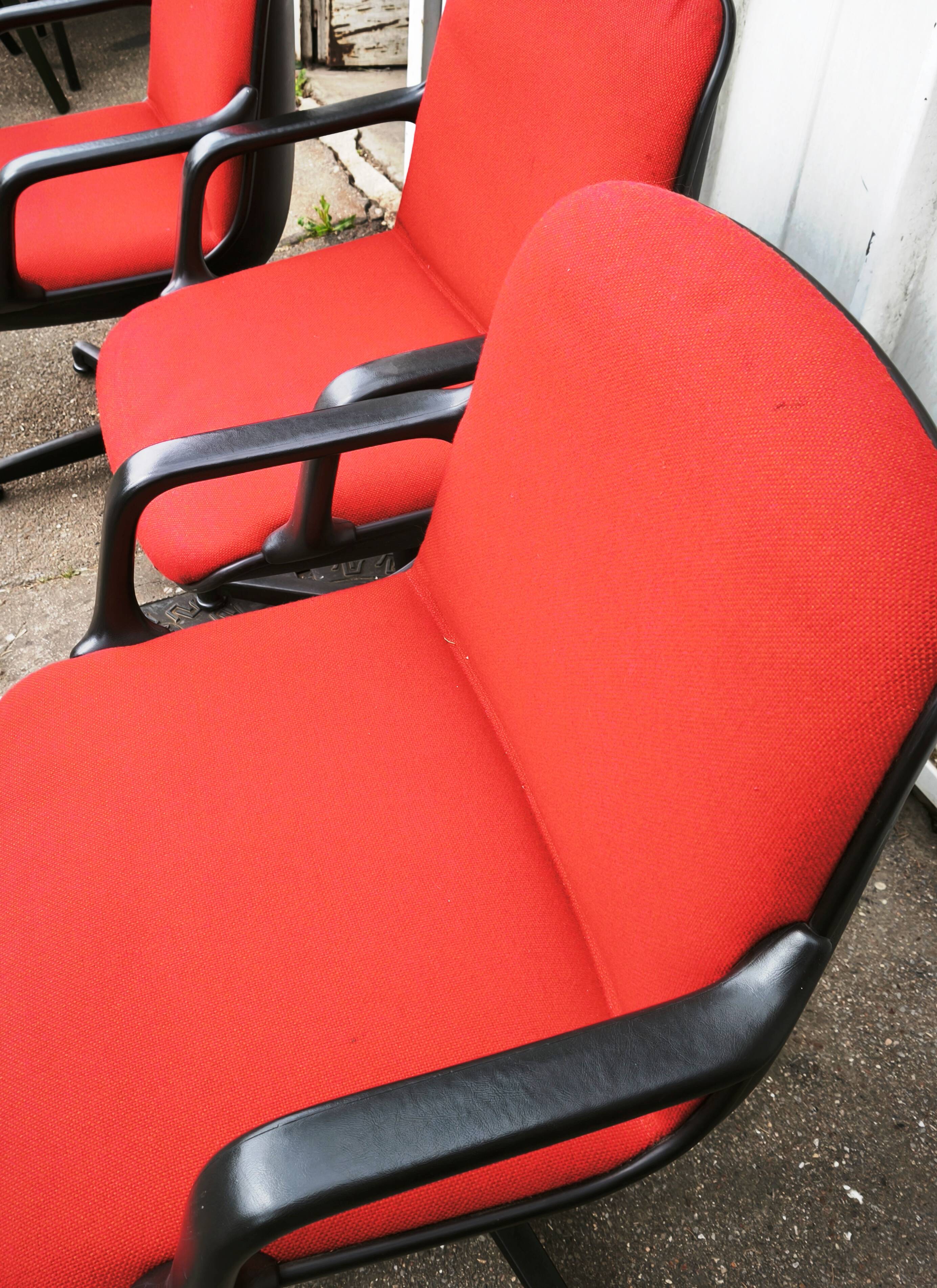 Set of 3 Comforto office chairs