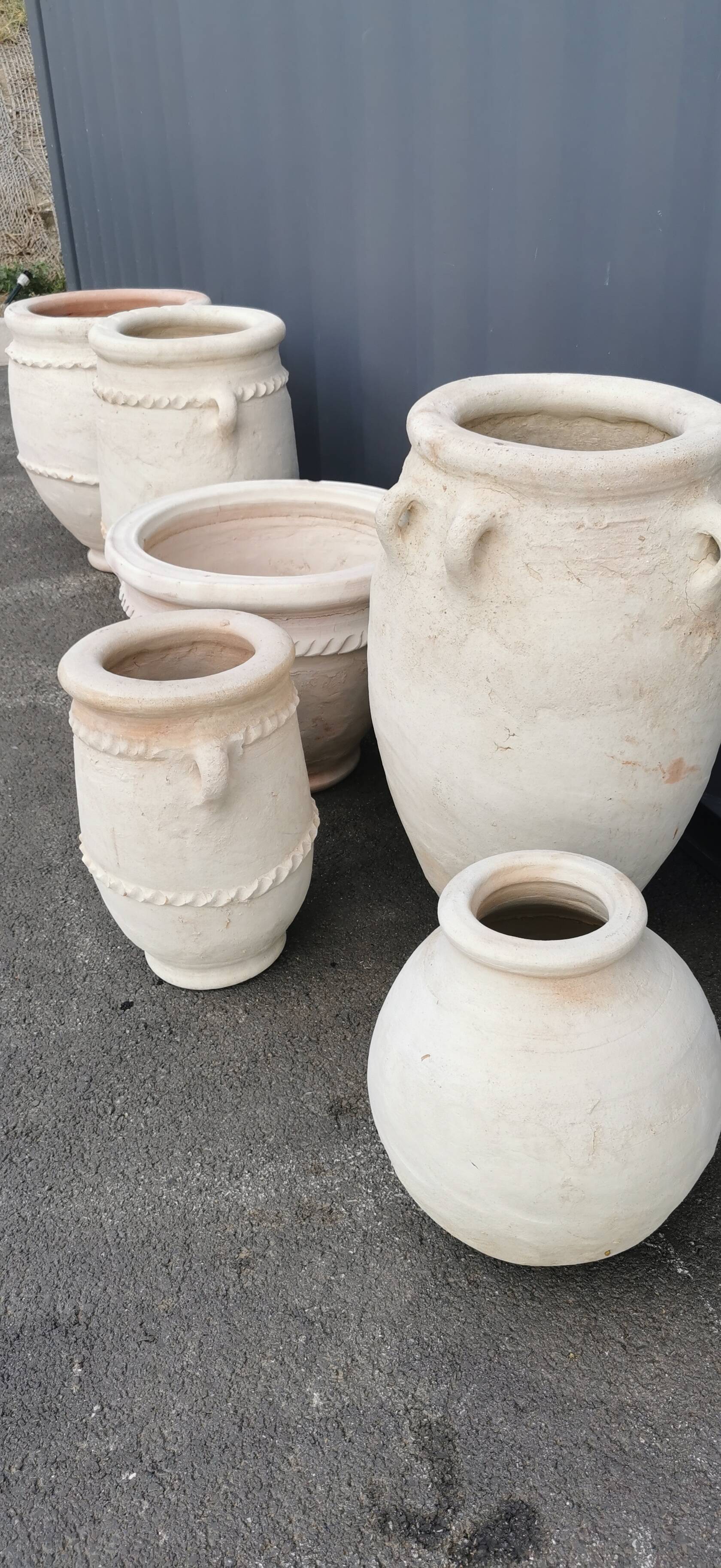 Tamgroute terracotta jar