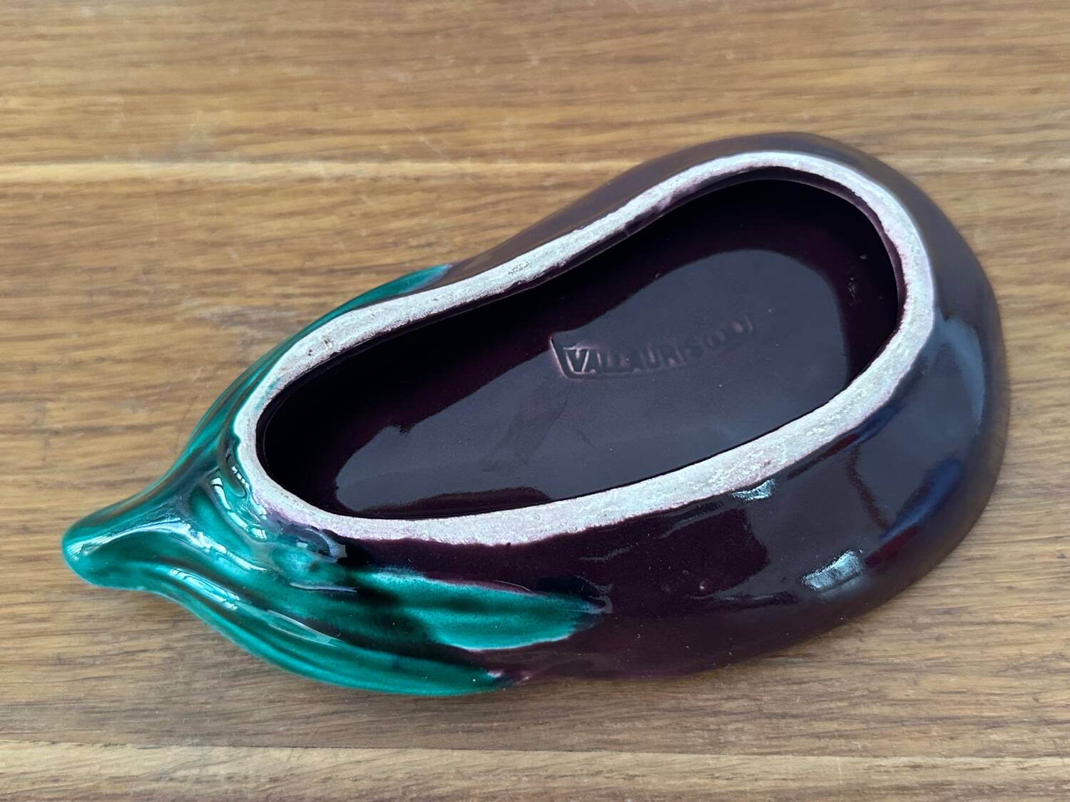 Old Vallauris aubergine ceramic vintage empty pocket bowl