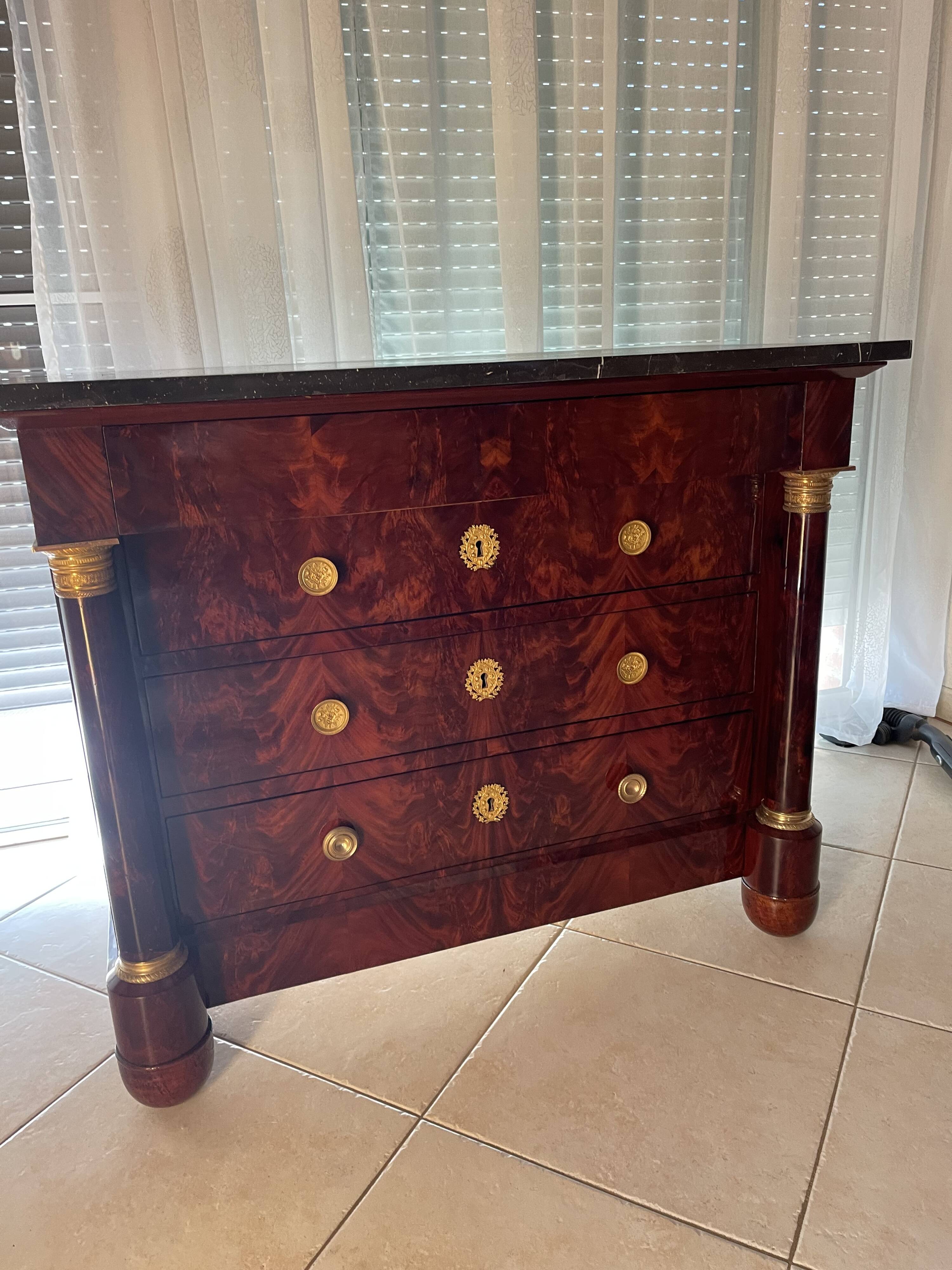 Commode empire in mahogany veneer