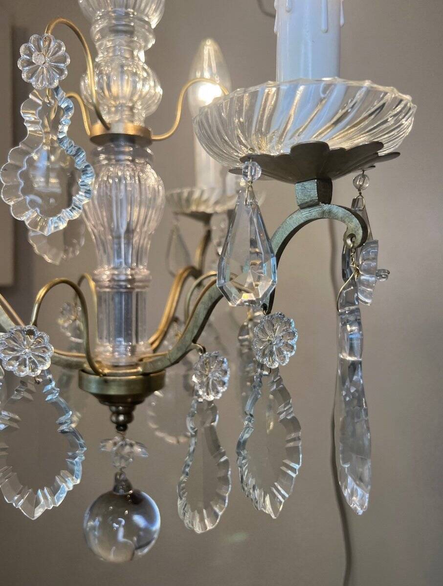 Small chandelier in bronze and crystal