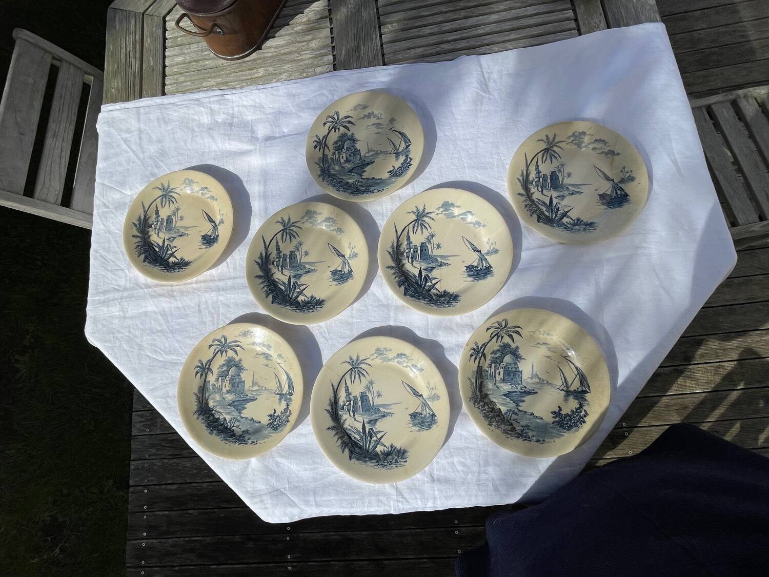 Set of 8 Gien plates Views of the Orient circa 1880