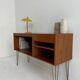 meuble hifi vintage, vinyls ou cahiers A4