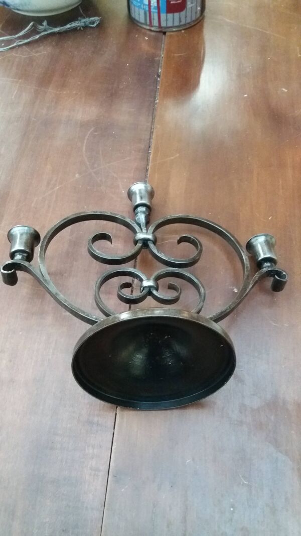 Chandelier en fer forgé de Charles Piguet