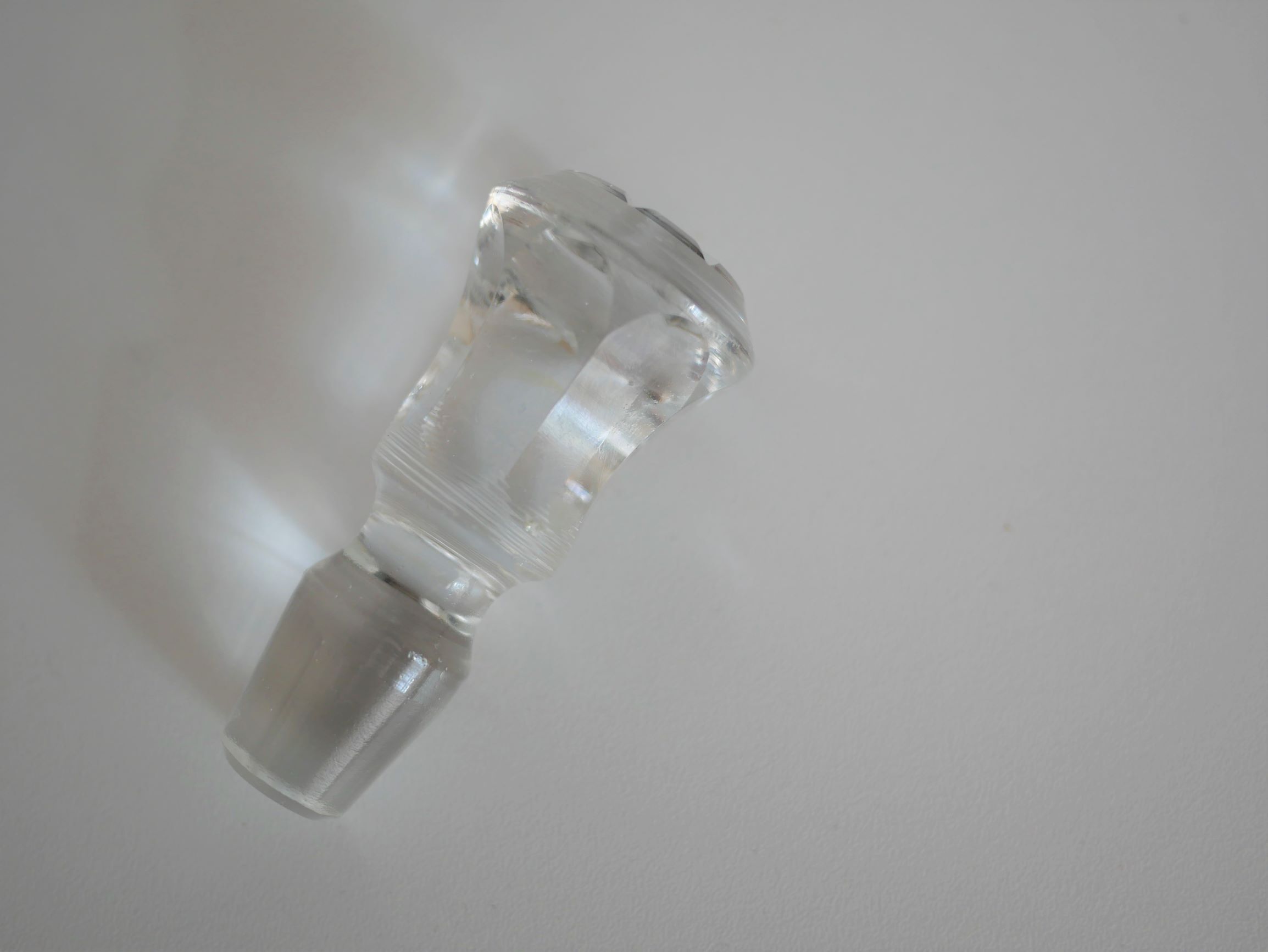 Crystal wine decanter