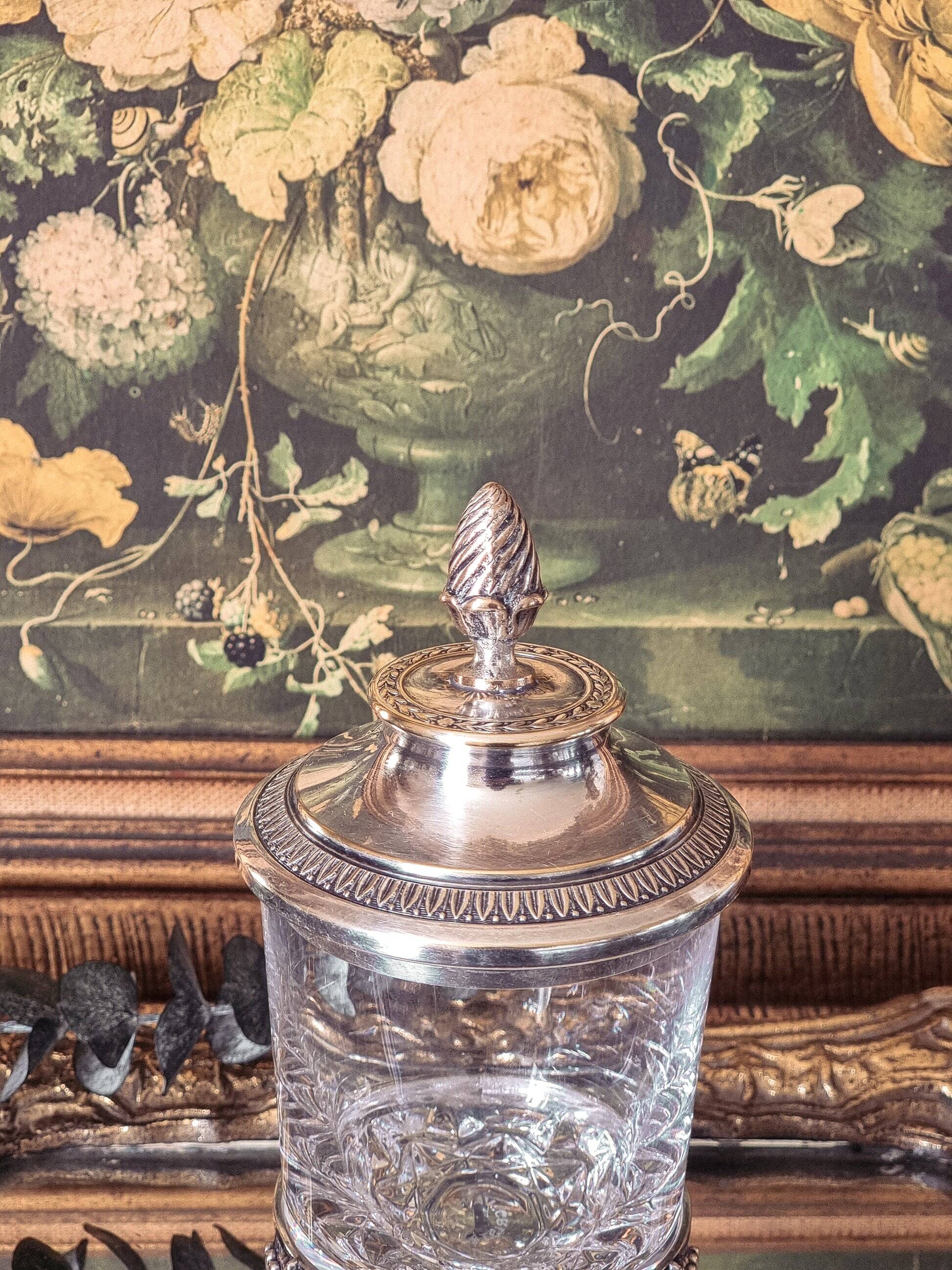 Boîte en cristal et métal argenté