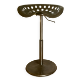 Mirima mower stool