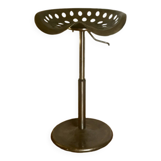 Mirima mower stool