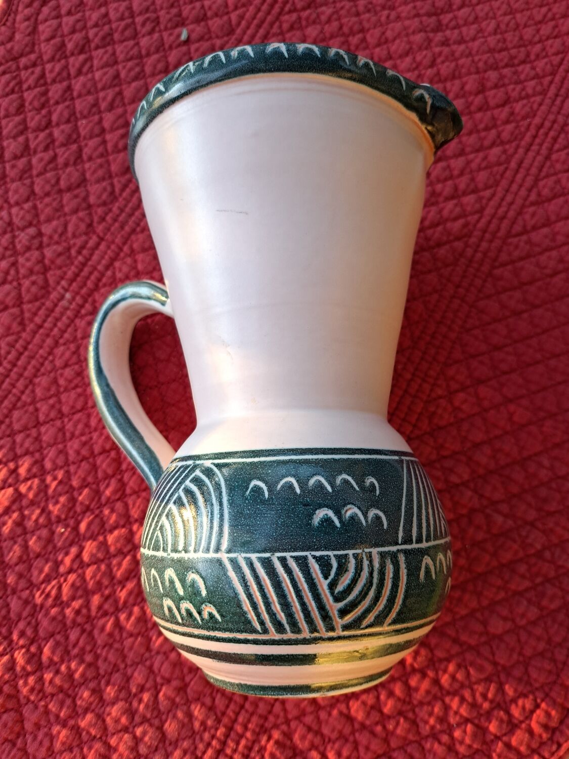 Pitcher Yvon Roy Durtal Vallauris