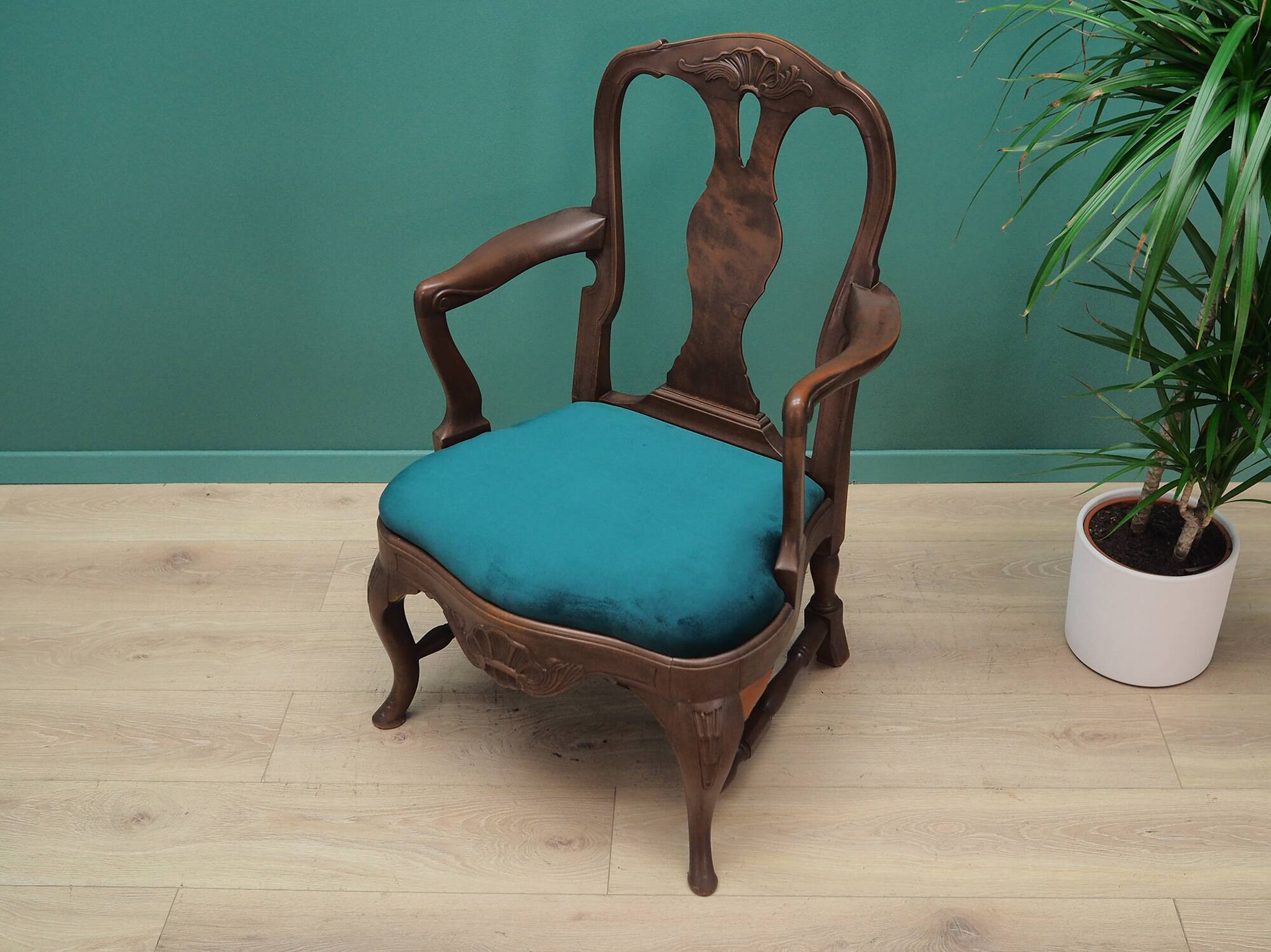 Living room set, style: Chippendale, 1970s, production: Denmark