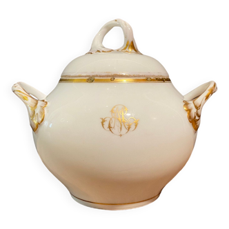 Sucrier XIXe en porcelaine blanche et or à décor monogrammé signée A. Bourlet.