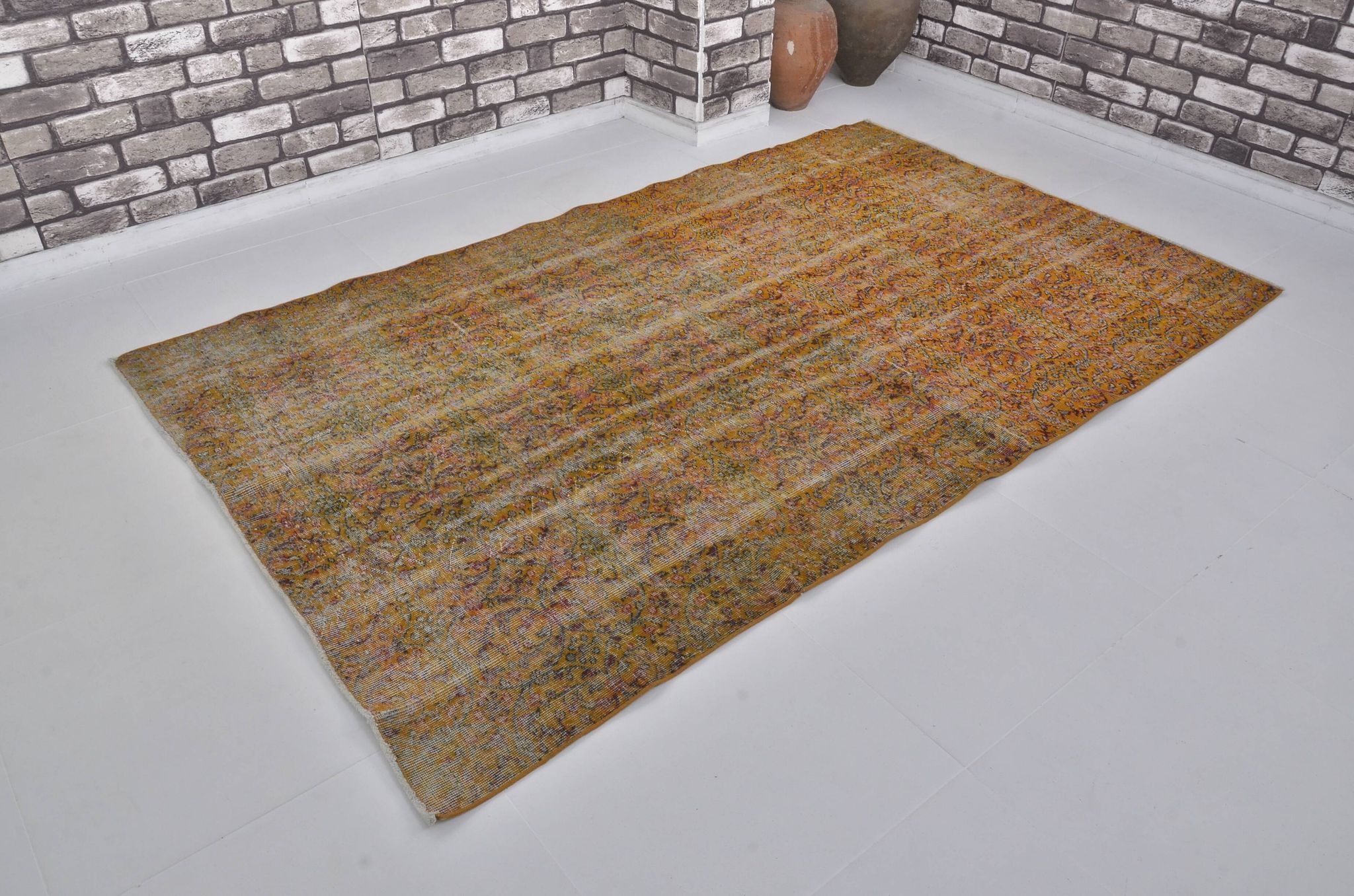 Tapis tribal orange
