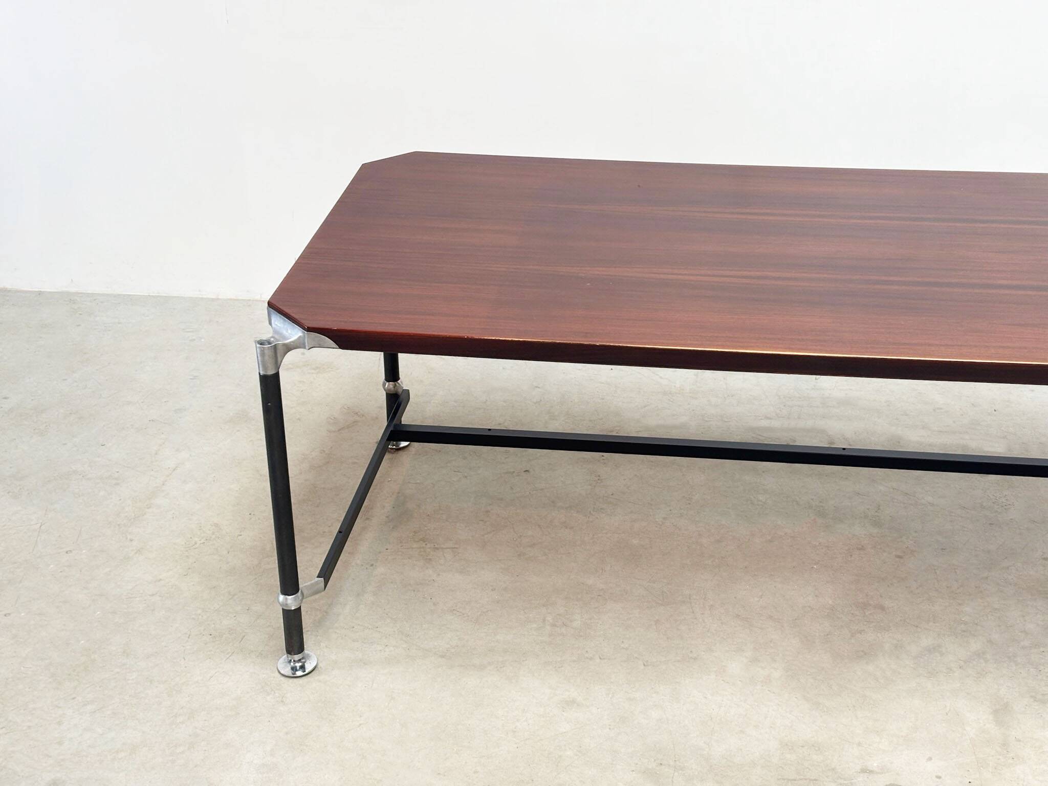 Italian desk or dining table by Ico Parisi for Mim