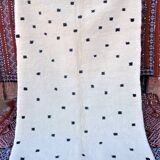 Tapis berbère à pois  240x160cm