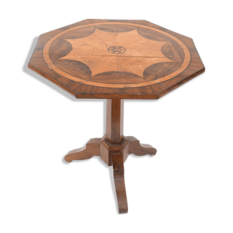 Octagonal pedestal table in inlaid wood