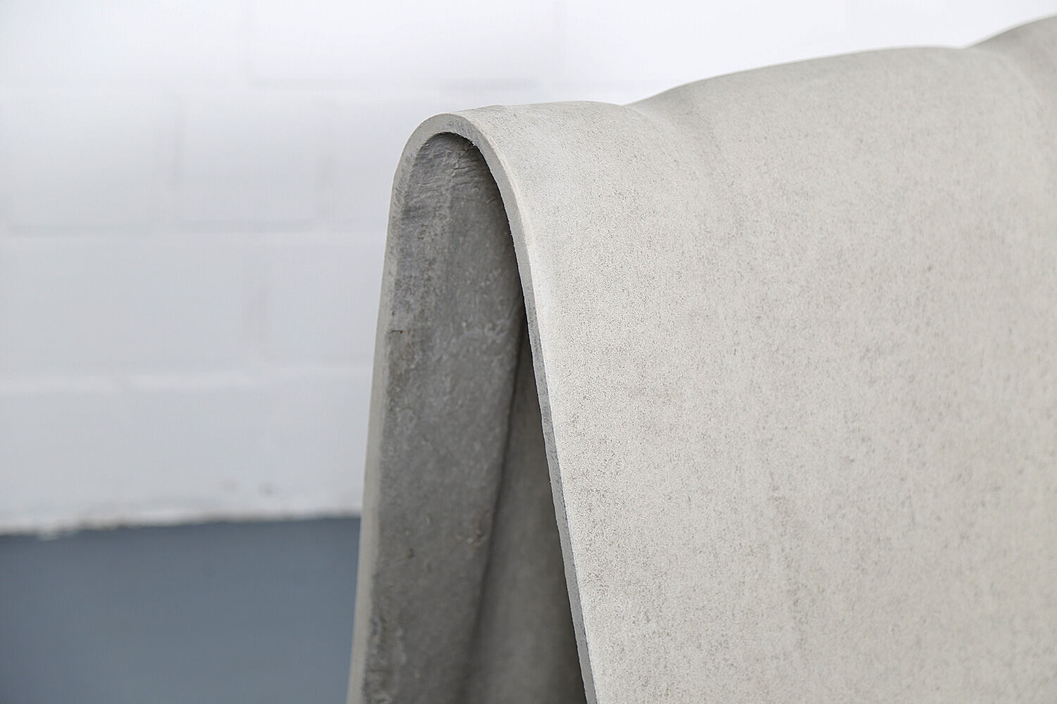 Swisspearl/Eternit Willy Guhl set of 2 Loop Chairs and 1 Loop Table