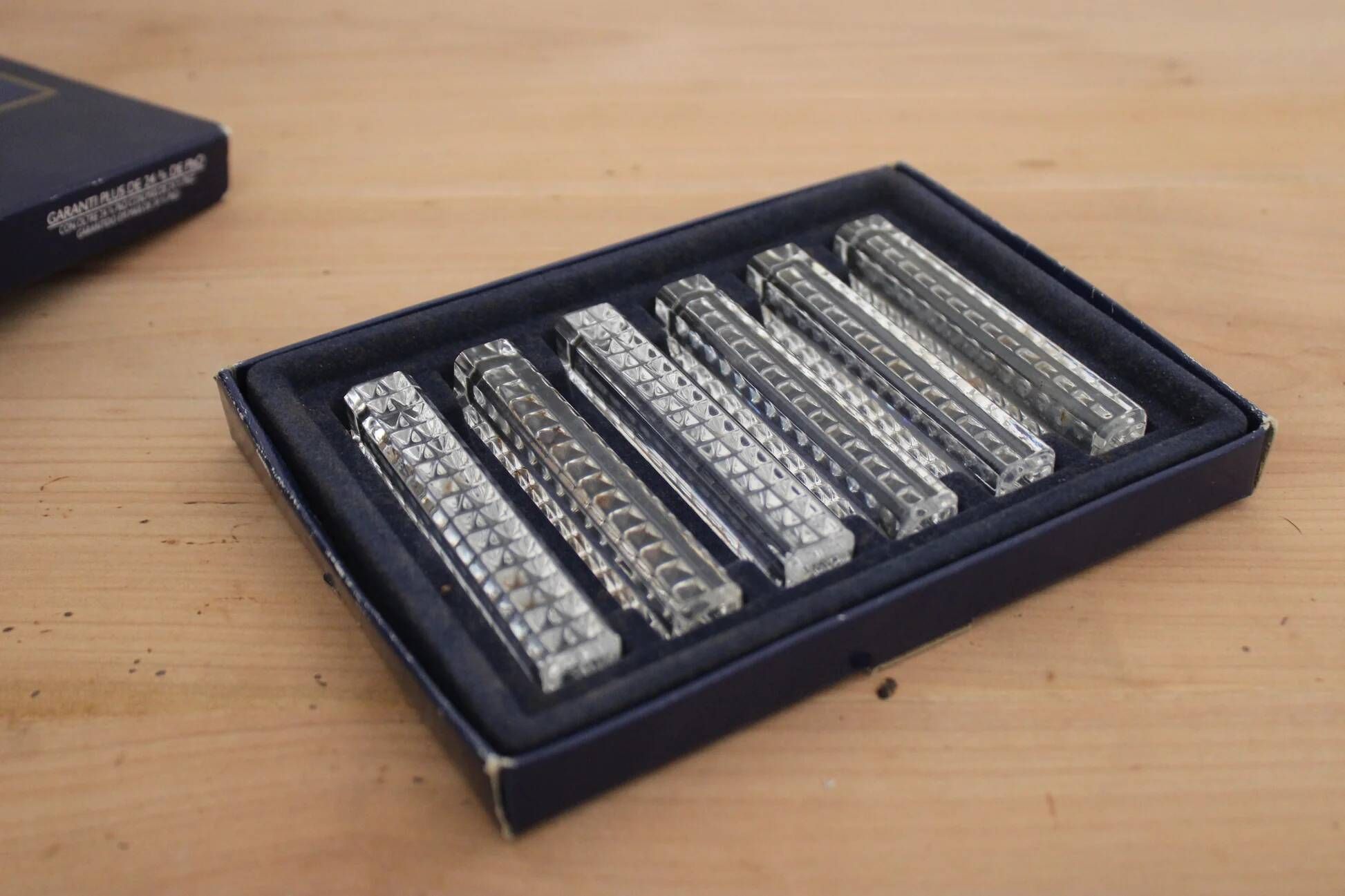 Set of 6 Cristal d'Arques knife rests model Diamond with original box.