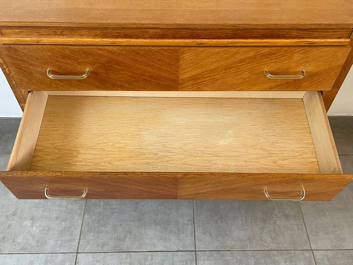 Charmante commode vintage en chêne