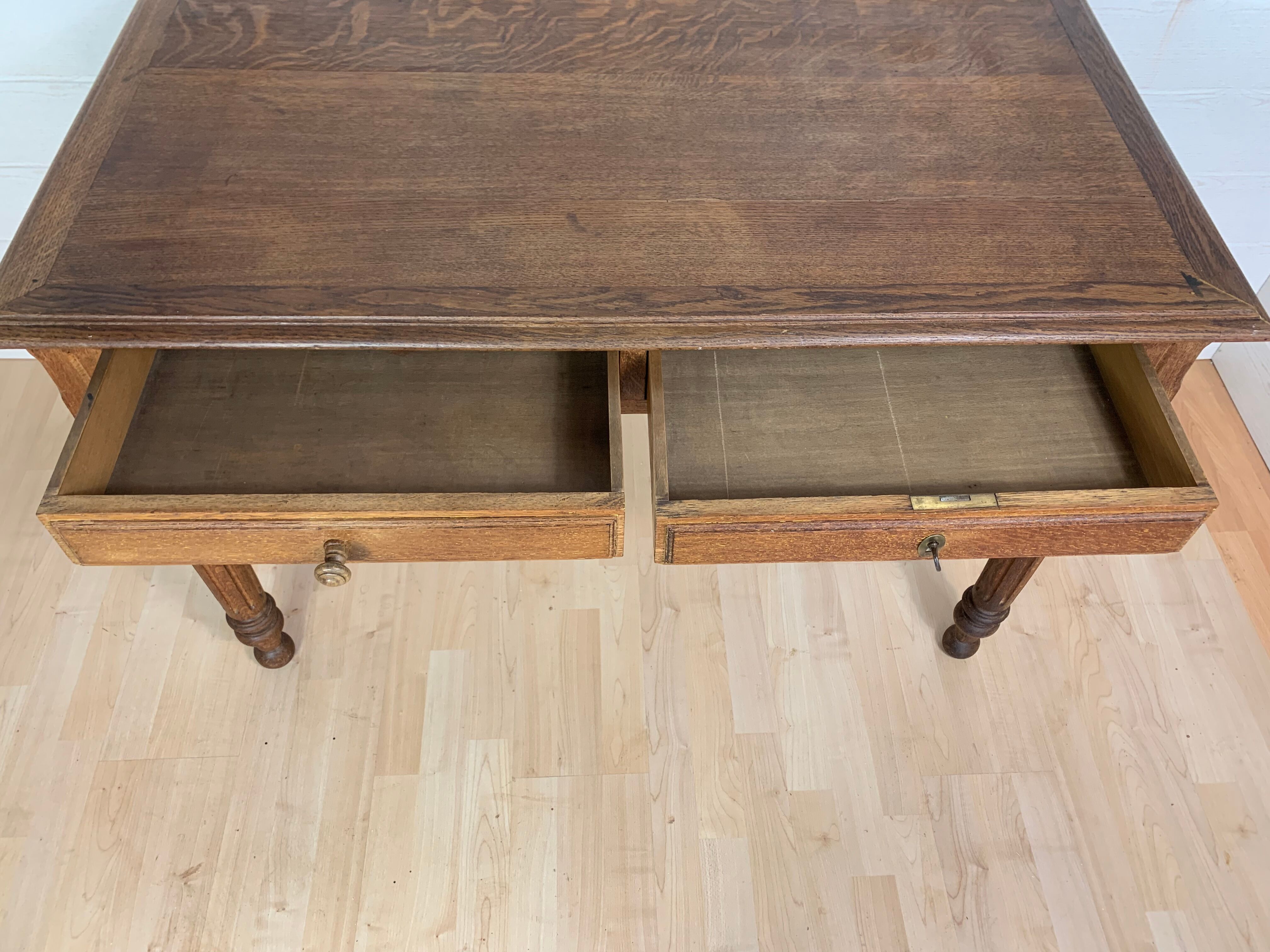 Table de ferme bureau style Louis Philippe en chêne