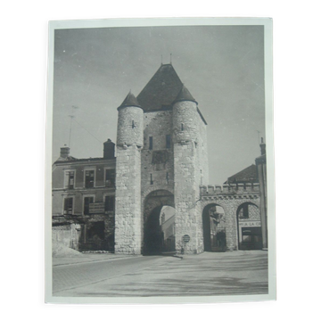 Photographie argentique 1950 moret sur loing porte de samois, seine & marne 77, photo kodak coffin