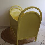 Lit de bébé vintage jaune