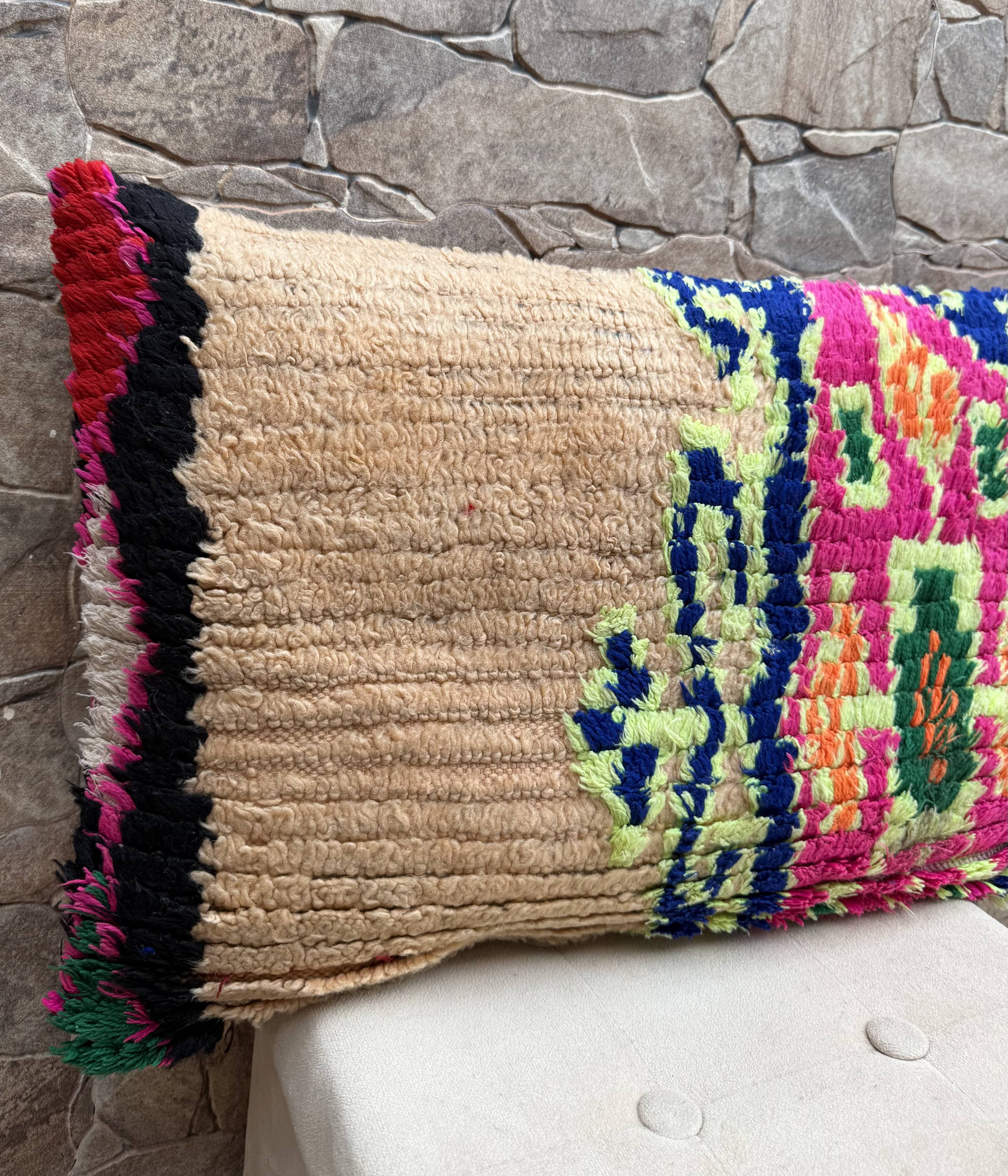 Vintage Berber kilim cushion cover: Moroccan wool cushion 60x40cm