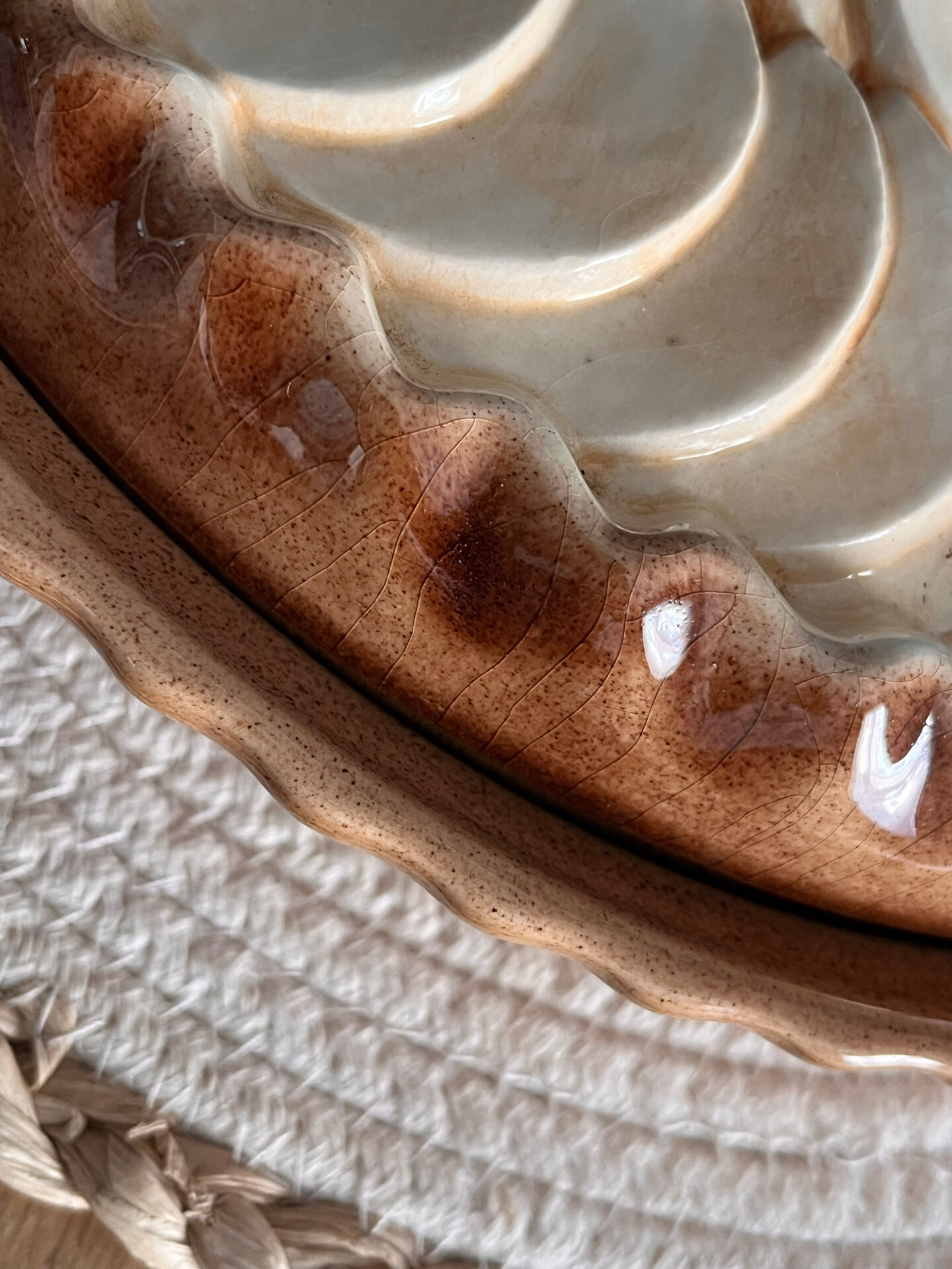 Vintage pie dish in barbotine apple pie Silea